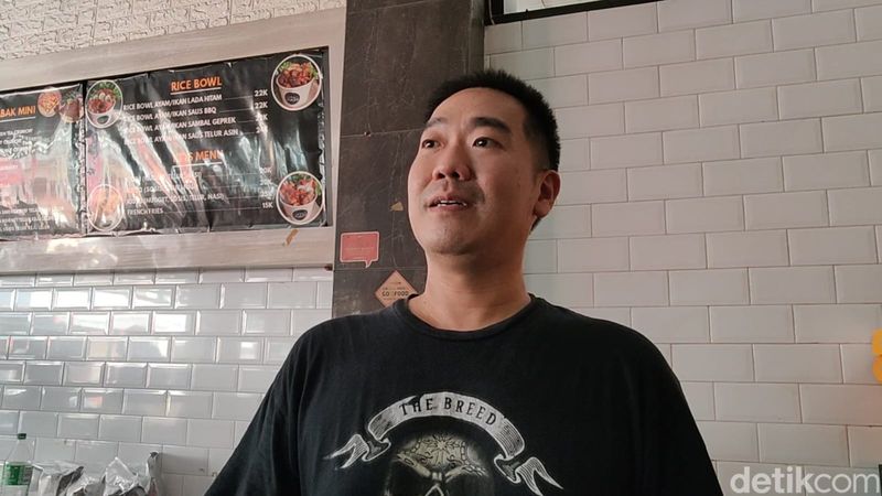 Dari Jualan Pukis, Bong Ngian Beralih Tawarkan Martabak Bangka Sejak 1982