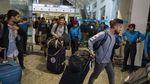 Momen Haru Warga Nepal Berhasil Pulang dari Israel