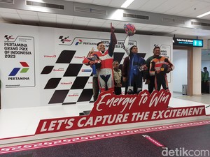 MotoGP Indonesia 2023: Sudah Seru Sejak di Bandara