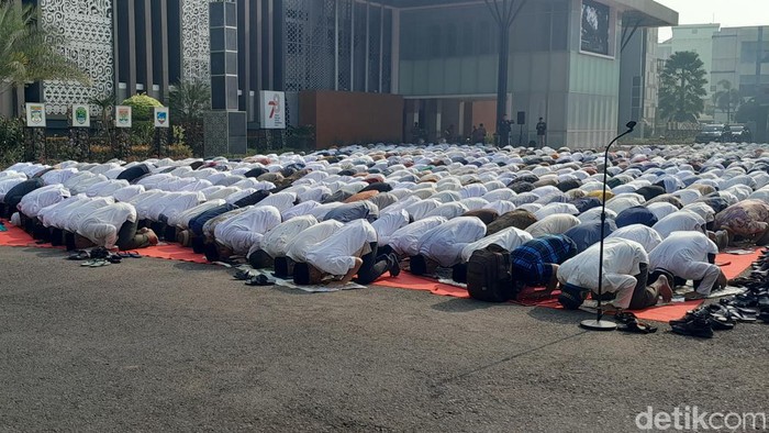 Pemprov Sumsel gelar salat Istisqa.