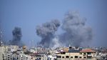 Potret Bom-bom Israel Hantam Gedung-gedung di Gaza