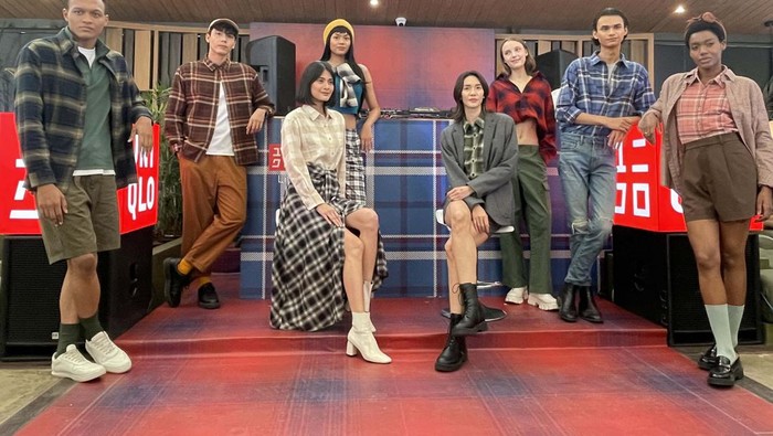 Potret Kemeja Flannel Makin Digemari Pasar Indonesia Kemeja flannel makin digemari warga Indonesia. Uniqlo membaca hal itu dengan menghadirkan Flannel Fall/Winter 2023.