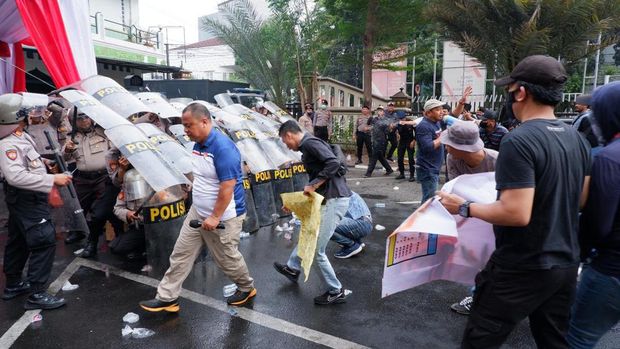 Simulasi pengamanan pemilu 2024 di Polres Metro Jakarta Selatan