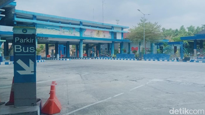 Suasana di Terminal Ir Soekarno, Klaten, Jumat (13/10/2023) siang.