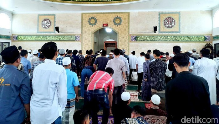 Warga Karawang gelar shalat ghaib dan qunut nazilah untuk warga Palestina