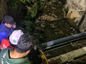 Pipa PDAM Rusak gegara Longsor di Tajur Bogor, Aliran Air ke Warga Terputus