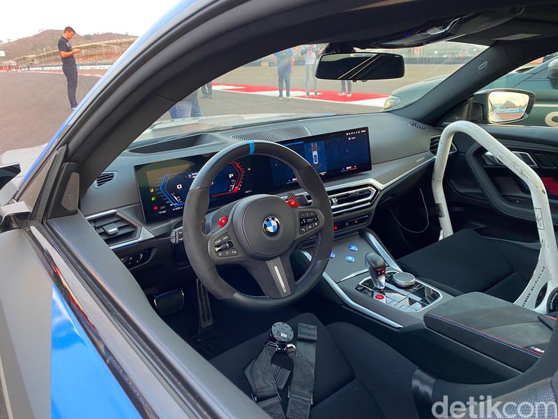 BMW M2 Safety Car MotoGP