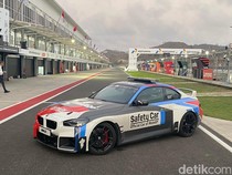 Pengalaman Langka Duduk dan Nyetir Safety Car MotoGP