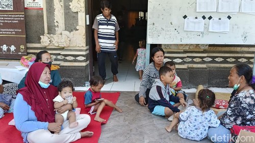 Cerita warga terdampak kebakaran TPA Suwung di Denpasar, Bali.