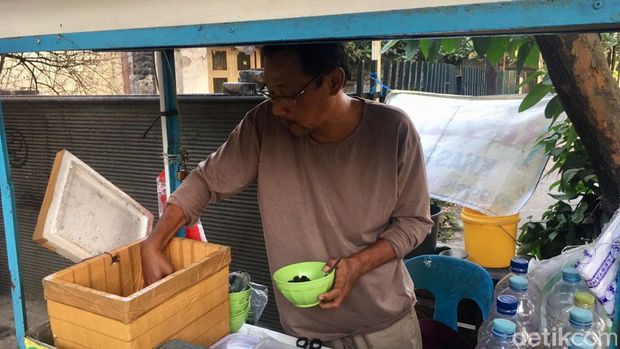 Es tape ketan ala Pacet di Surabaya
