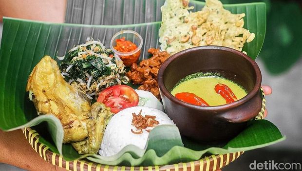 Ingkung Ayam Kampung