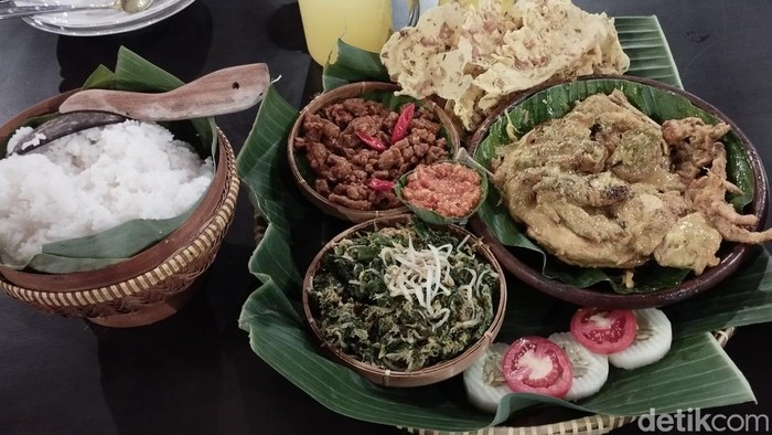 Ingkung Ayam Kampung