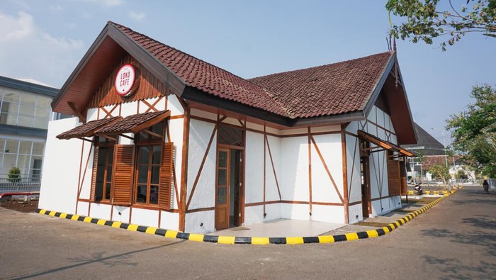 Kafe estetik di Stasiun Garut