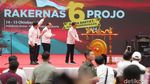 Momen Jokowi Buka Rakernas VI Projo di Indonesia Arena