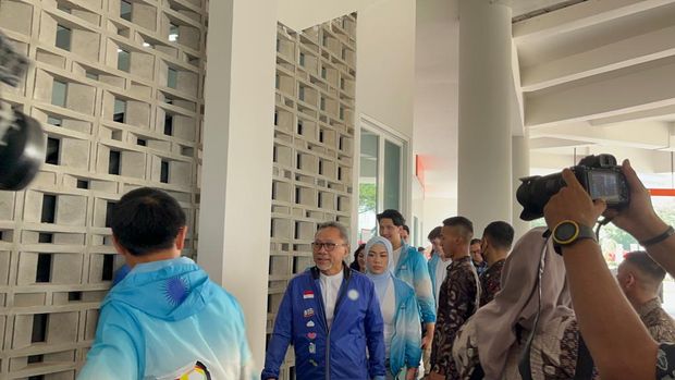 Partai-partai pengusung bakal capres 2024, Prabowo Subianto, tiba di Rakernas Projo, Senayan, Jakpus, Sabtu (14/10/2023).