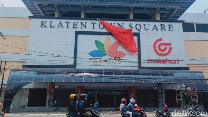 Penampakan dan lambang Klatos, nama baru Plaza Klaten yang tengah direvitalisasi, Sabtu (14/10/2023).
