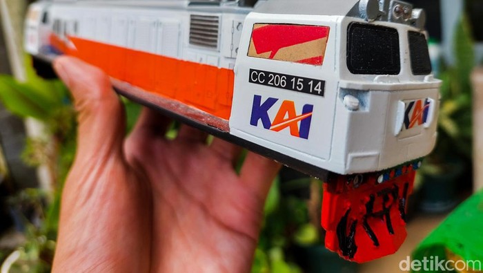 Penampakan Miniatur kereta api yang diproduksi di Cimahi