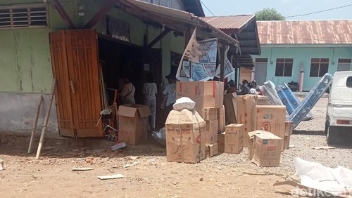 TKP karyawan toko dipukul anggota polisi di Larantuka.