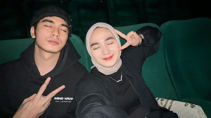 Potret Evan Marvino dan Istri