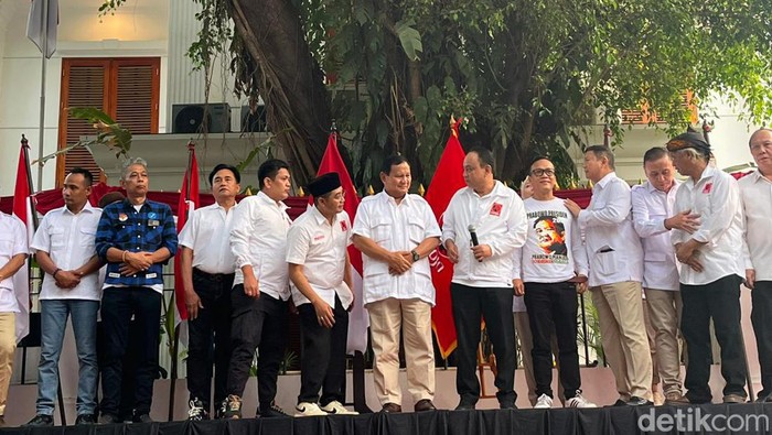 Relawan Projo bertemu Prabowo Subianto di Kertanegara (Anggi/detikcom)