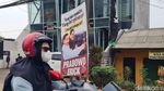 Spanduk Prabowo-Erick Gak Bahaya Ta Muncul di Bekasi