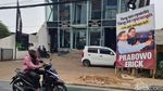 Spanduk Prabowo-Erick Gak Bahaya Ta Muncul di Bekasi