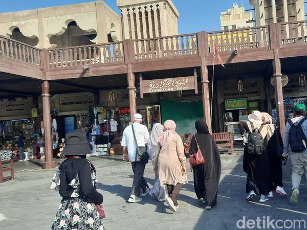 Tak Selalu Mewah, Ini Potret Pasar Tradisional hingga Sampan di Kota Tua Dubai