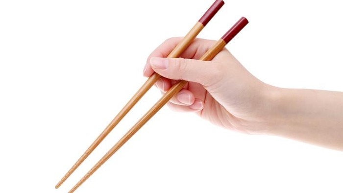 sejarah sumpit yang kini dijadikan alat makan