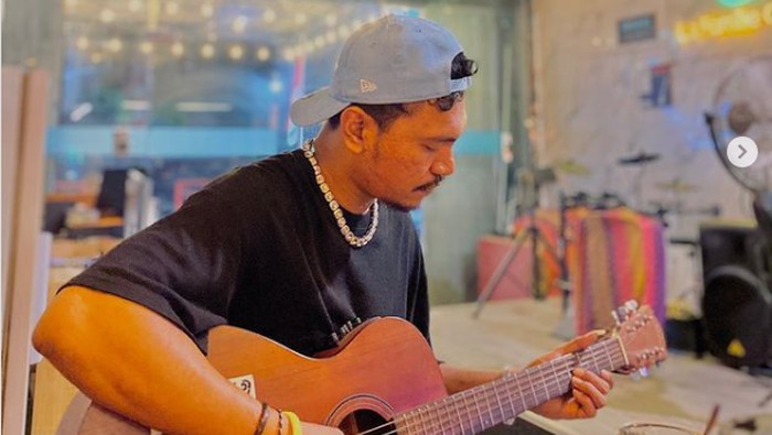 Wizz Baker.