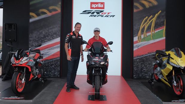 Aprilia SR GT Replica