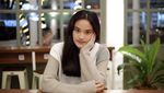 Cantiknya Ashel JKT48 saat Nongkrong di Kafe Estetik