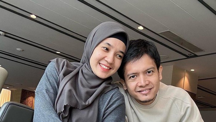 Dhini Aminarti dan Dimas Seto