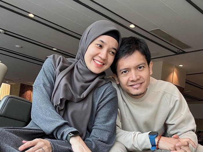 Dhini Aminarti dan Dimas Seto