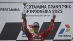 Momen Francesco Bagnaia Naik Podium MotoGP Mandalika 2023
