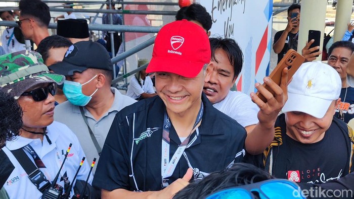 Ganjar Pranowo sambangi MotoGP Mandalika 2023