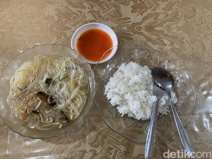 Hidangan soto Padang