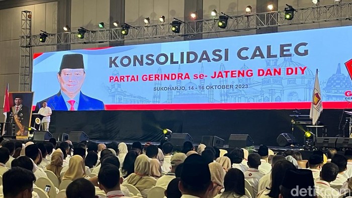Konsolidasi partai se-Jateng dan DIY di Hotel Mercure, Sukoharjo, Minggu (15/10/2023).