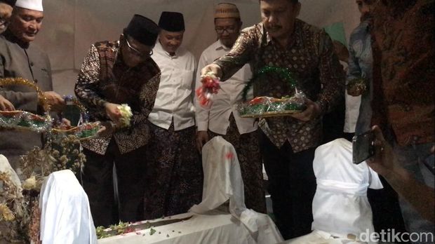 Menkopolhukam berkunjung dan ziarah ke Lasem Rembang, Minggu (15/10/2023).