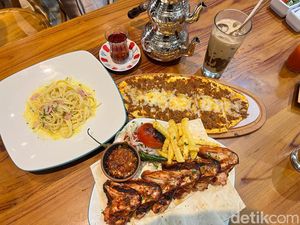 Nikmatnya Kebab Chicken Wings hingga Pizza Autentik di Restoran Turki Ini