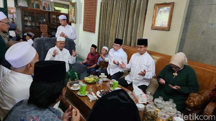 Pertemuan Anies dan Cak Imin bersama KH Agus Ali Masyhuri (Adrial/detikcom)
