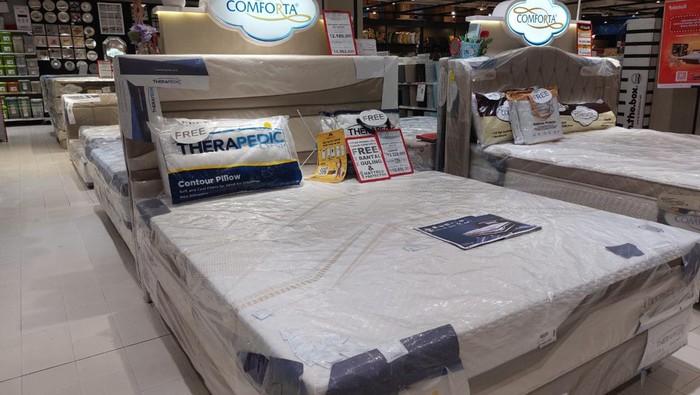 Produk kasur di Transmart Full Day Sale