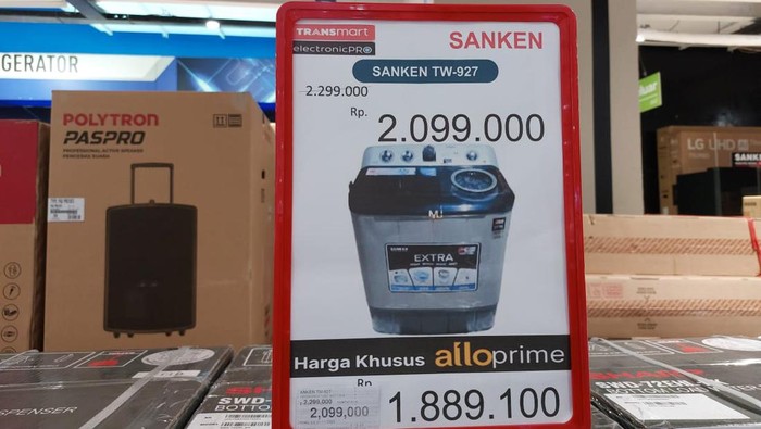 Produk mesin cuci di Transmart Full Day Sale diskon gede-gedean, pelanggan makin hemat.