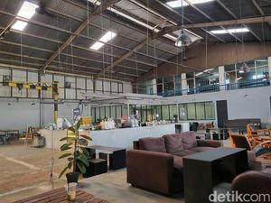Bukan Pabrik Biasa, Ini Tempat Nongkrong Baru Warga Bekasi