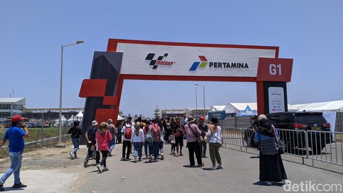 Suasana Sirkuit Mandalika Jelang Race MotoGP