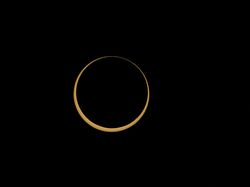 Potret Gerhana Matahari Cincin 2023 di Benua Amerika