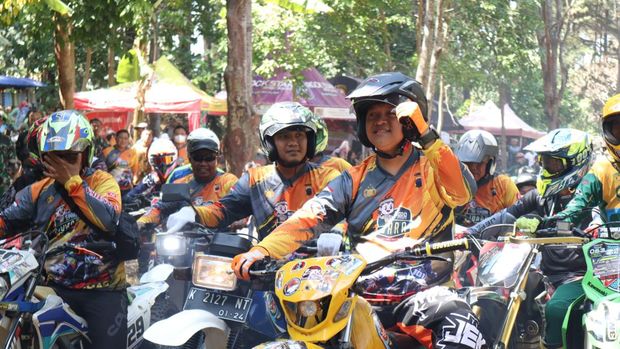 Polres Jepara menyelenggarakan trabas kamtibmas di Wana Wisata Sereni Indah Kecamatan Nalumsari, Minggu (15/10/2023).