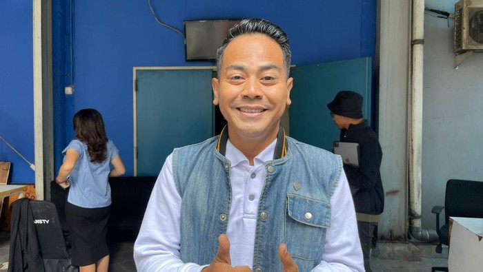Yadi Sembako di Gedung Trans TV.