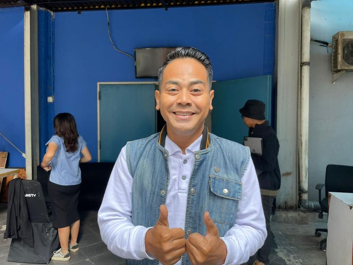 Yadi Sembako di Gedung Trans TV.