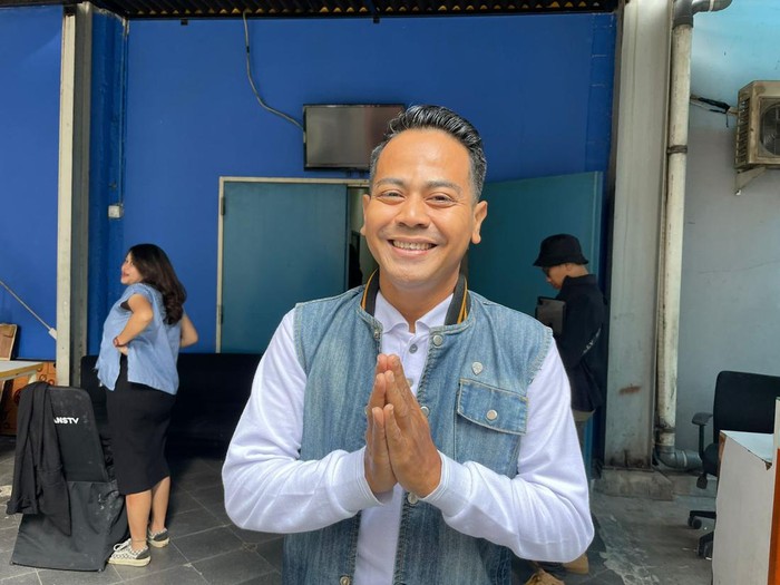 Yadi Sembako di Gedung Trans TV.