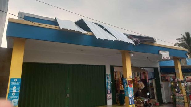 27 rumah di Pandeglang rusak diterjang angin kencang. (Dok istimewa).